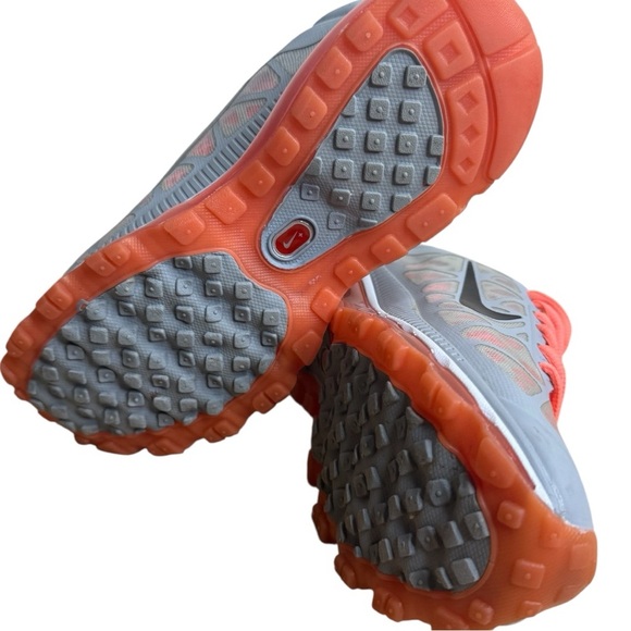 Nike Women's Athletic Shoes in Gray and Coral - Picture 10 of 15